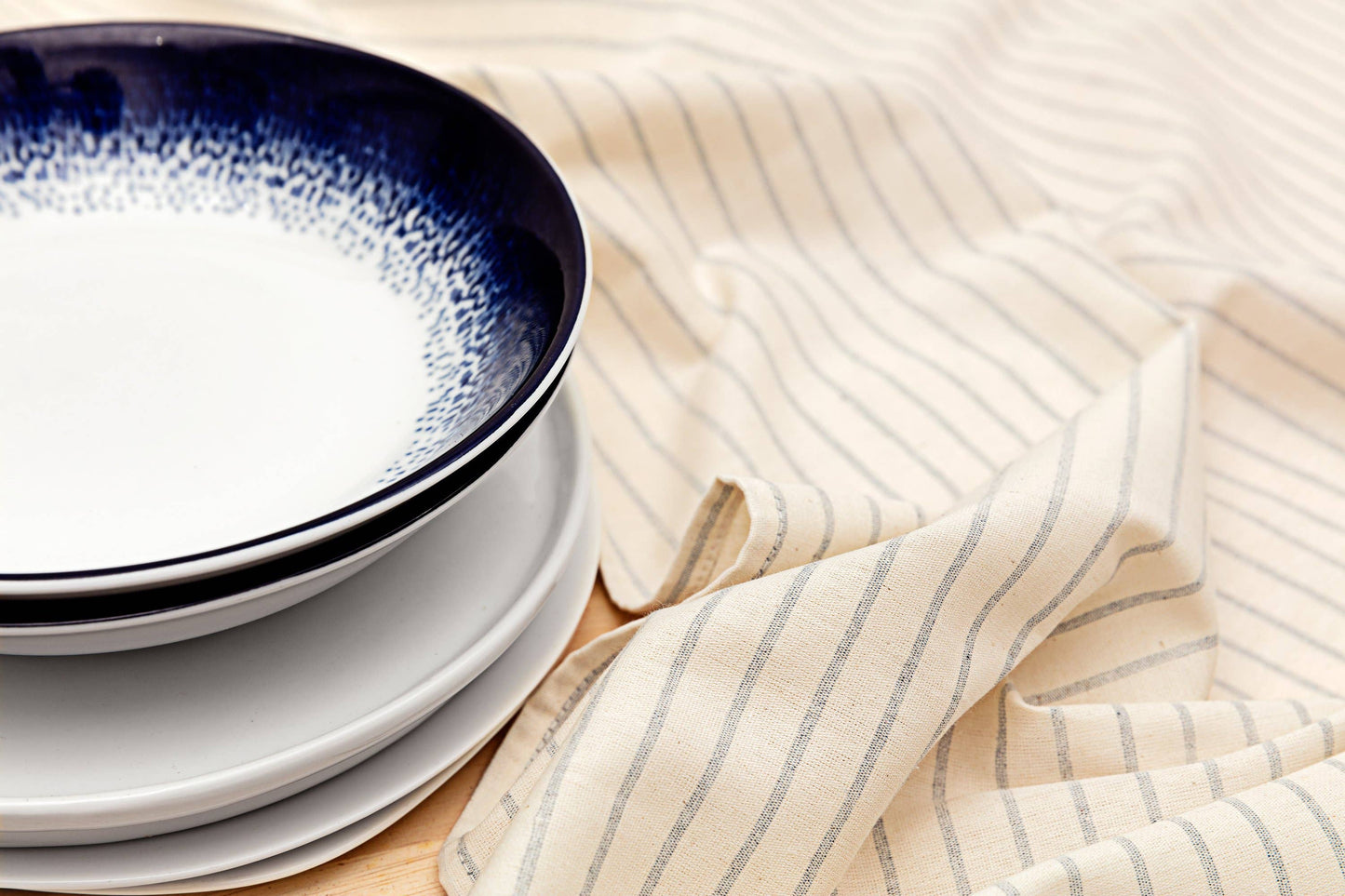Natural Tablecloth Modern Stripes – Recycled Cotton, 3 Sizes