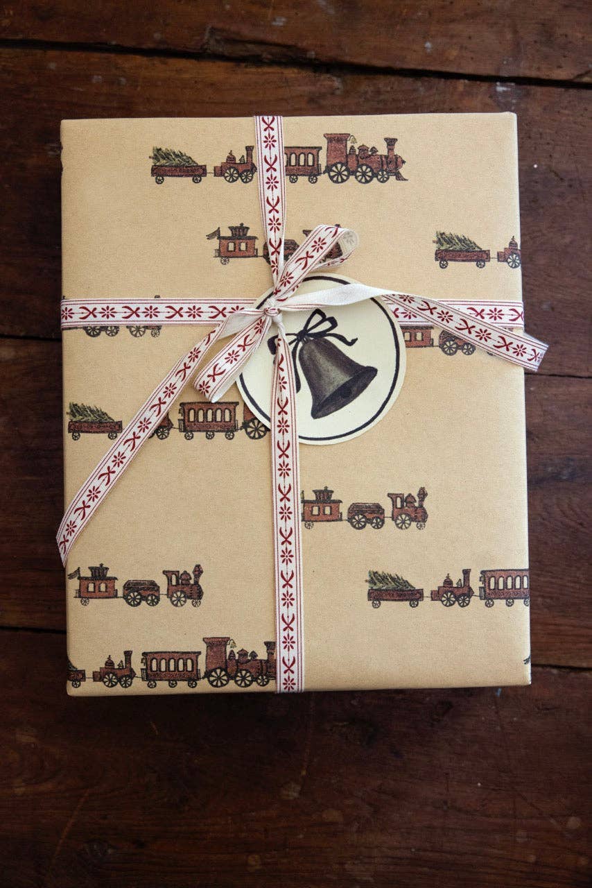 'Merry Little Christmas' wrapping paper