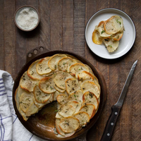 Smithey No. 10 Chef Skillet serving potatoes