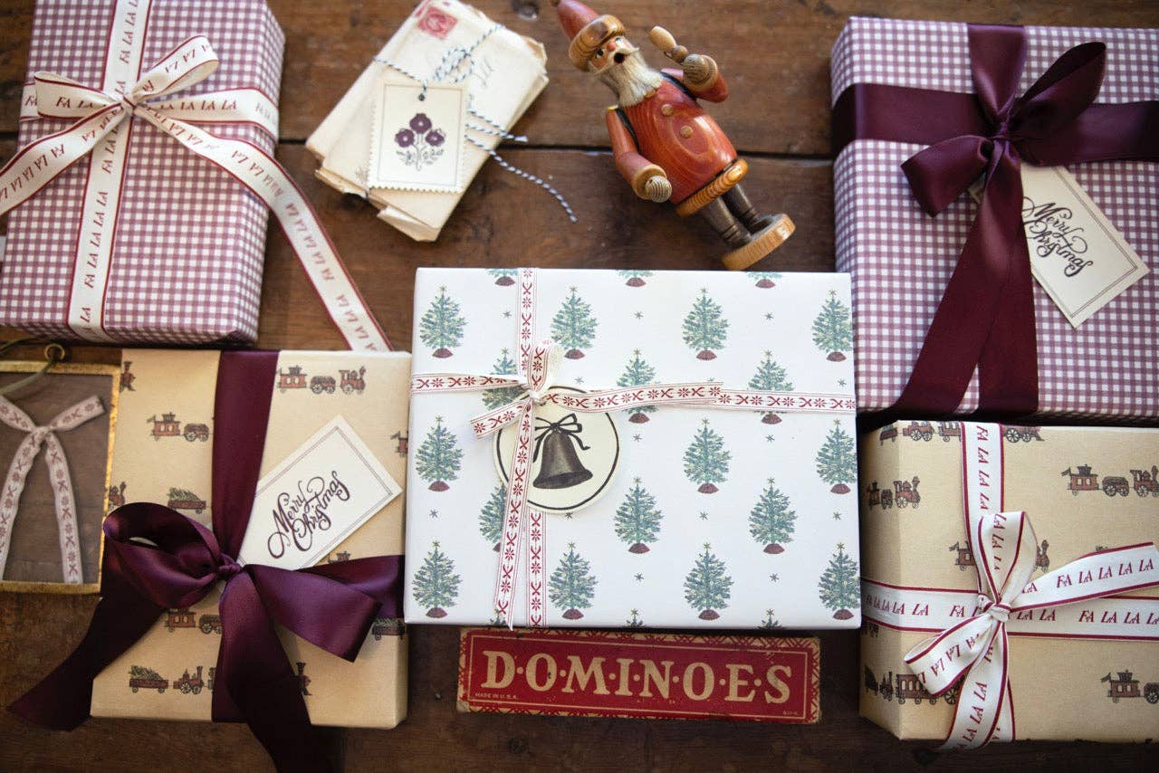 'Merry Little Christmas' wrapping paper