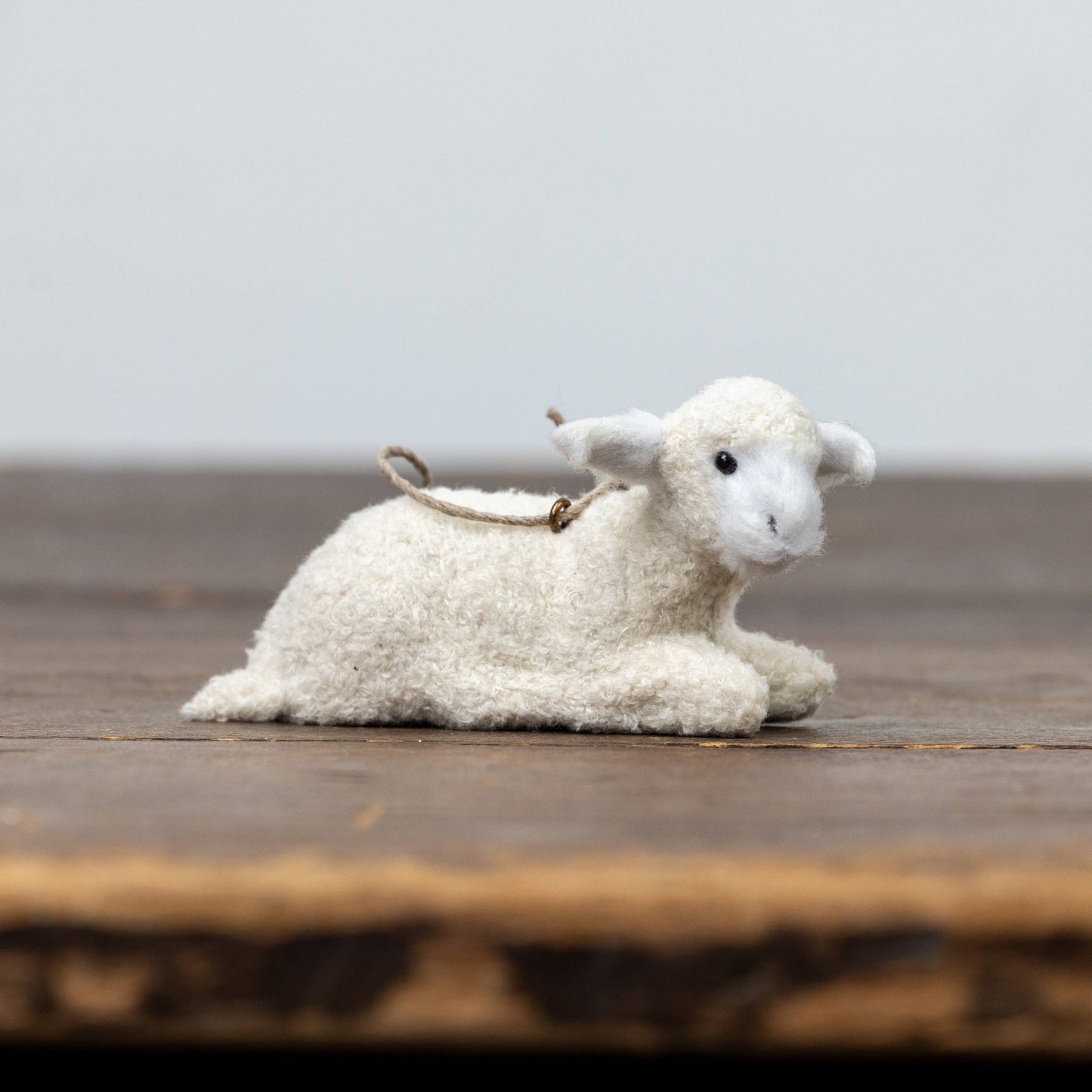 3.5" RESTING LAMB ORNAMENT