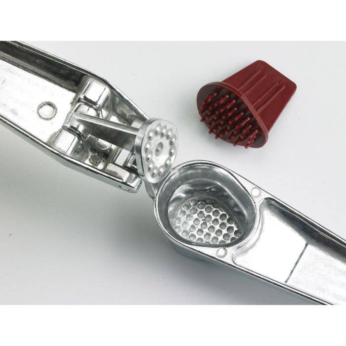 Fantes Cousin Umberto's No-Peel, Self Cleaning Garlic Press